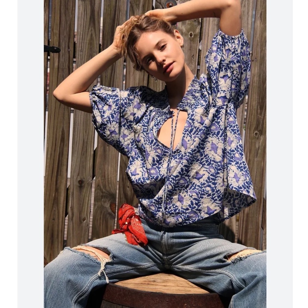 Free People Willow Purple Blue Floral Smocked‎ Puff Sleeve Blouse Oversizd